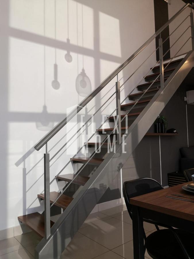 Pinnacle Pj, Romantic City View, 1-4 Guests Designed Duplex Home By Flexihome-My Petaling Jaya Buitenkant foto